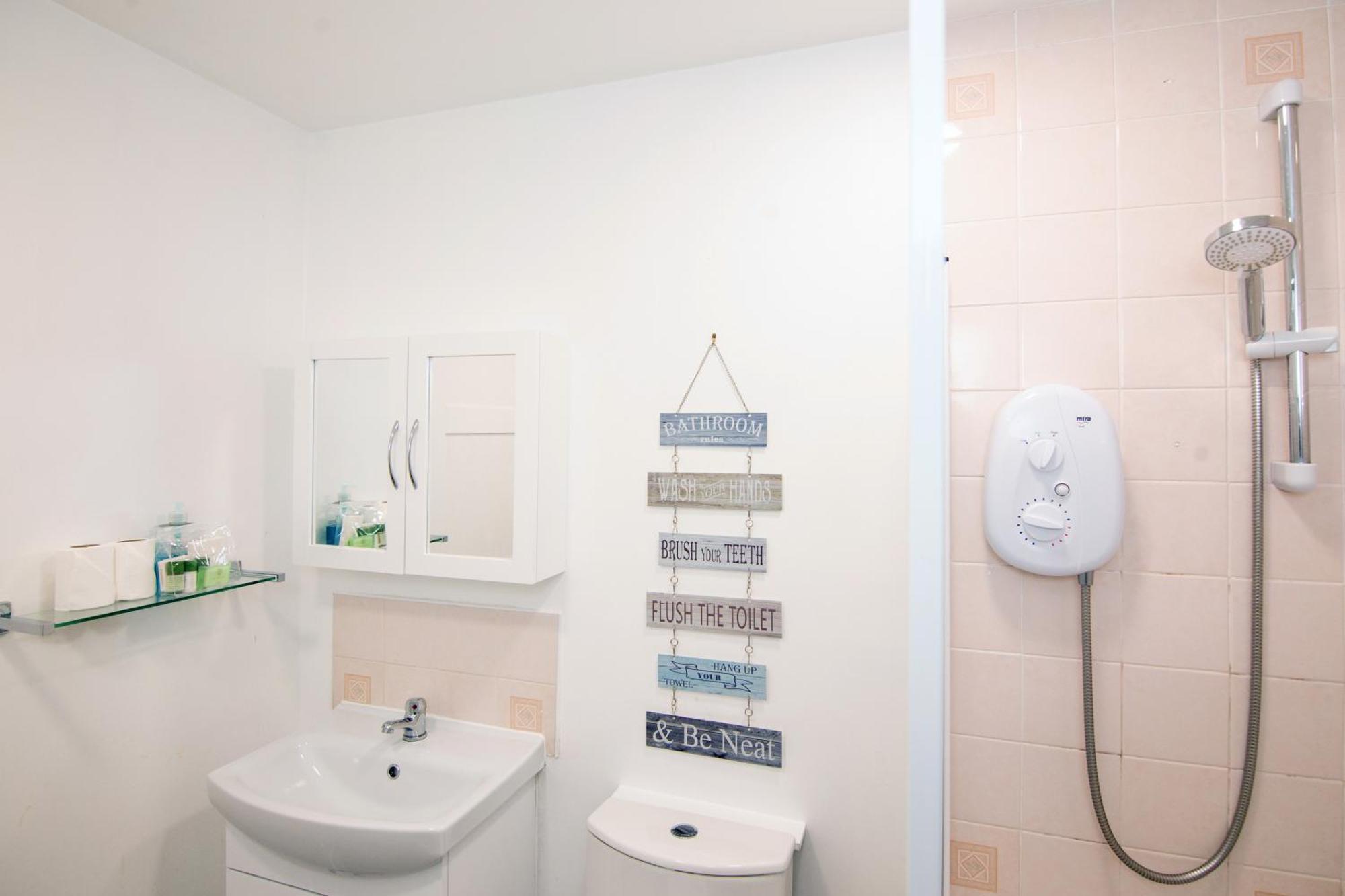The Summit West End- Elegant Apartment With Free Parking In Prime Location Aberdeen Exterior foto